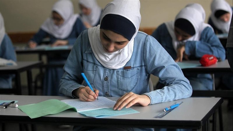 حل النموذج الاسترشادي السابع في الفيزياء فرنسي