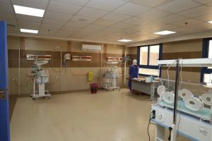 1778005790338 طب المنيا في لفتة إنسانية.. دفعة 38 طب المنيا تُسهم في تجهيز وحدة عناية مركزة وحضانات بمستشفى الاستقبال موقع في الجامعة