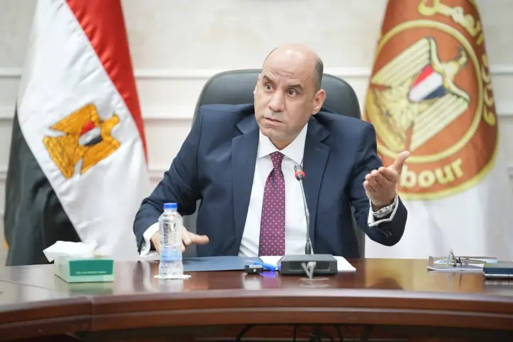 1778010281920 وزارة العمل تفتح باب التقديم طوال مايو فرص عمل جديدة في 70 شركة خاصة بـ11 محافظة.. وزارة العمل تفتح باب التقديم طوال مايو موقع في الجامعة