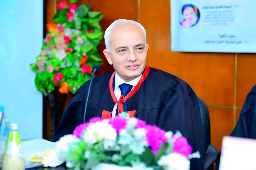 خلال مناقشة دكتوراه بجامعة المنصورة.. رضا حجازي يشيد بدمج الذكاء الاصطناعي في التعليم