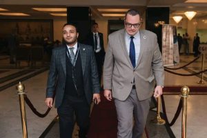 1778654805144 مؤتمر دولي بالأزهر يناقش قضايا الأسرة في العصر الرقمي بمشاركة حقوق عين شمس.. مؤتمر دولي بالأزهر يناقش قضايا الأسرة في العصر الرقمي موقع في الجامعة