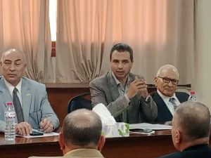 محافظ كفر الشيخ يوجه: تطبيق معايير الشفافية والنزاهة في اختيار القيادات التعليمية 2 وكيل تعليم كفر الشيخ أثناء إجراء لجنة المقابلات