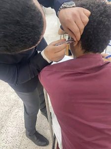 واقعة غش بسماعة بلوتوث في امتحانات حقوق أسيوط.. مصدر بالجامعة يكشف التفاصيل