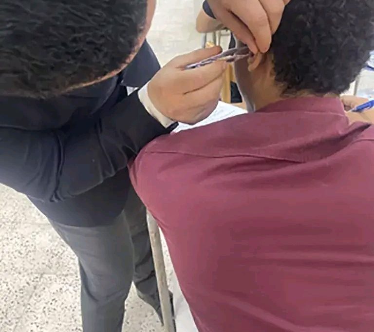 واقعة غش بسماعة بلوتوث في امتحانات حقوق أسيوط.. مصدر بالجامعة يكشف التفاصيل