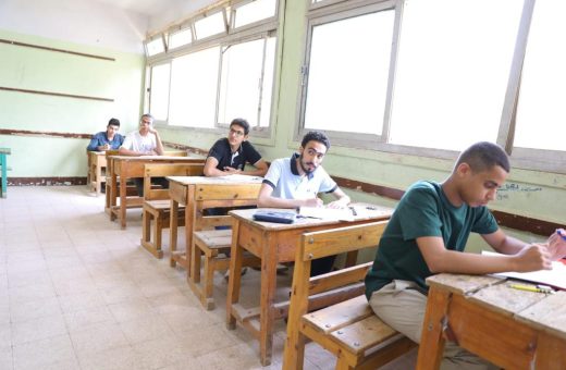 طلاب الثانوية العامة