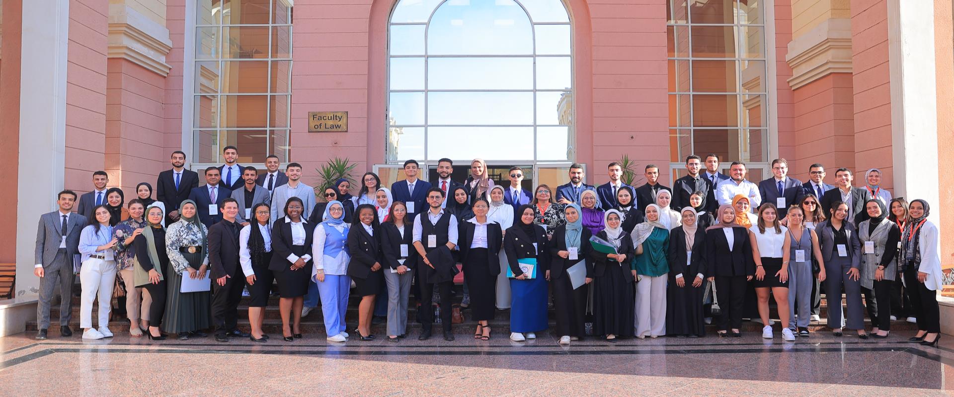 كلية القانون الجامعة البريطانية في مصر
