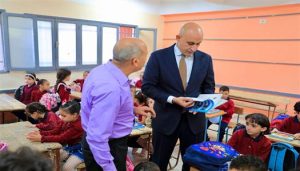 بين الانفتاح التكنولوجي وصعوبة الكتابة.. خبراء يحللون قرار تدريس اليابانية لطلاب الإعدادي| خاص 4 2025 11 1 9 39 46 870 خبراء يحللون قرار تدريس اليابانية لطلاب الإعدادي بين الانفتاح التكنولوجي وصعوبة الكتابة.. خبراء يحللون قرار تدريس اليابانية لطلاب الإعدادي| خاص موقع في الجامعة