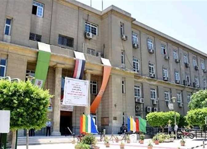 كلية الأقتصاد والعلوم السياسية جامعة القاهرة الأهلية 