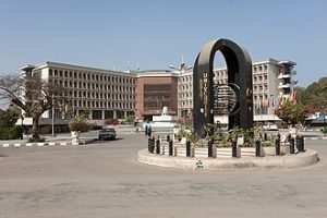 فتح باب الترشح لرئاسة جامعة أسيوط لمدة 6 أيام.. اعرف التفاصيل كاملة 2 فتح باب الترشح لرئاسة جامعة أسيوط