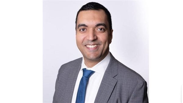 372 نقابة الأطباء تهنئ العالم المصري الدكتور محمد الألفي نقابة الأطباء تهنئ العالم المصري الدكتور محمد الألفي بتوليه رئاسة الكلية الملكية لأطباء العيون ببريطانيا  موقع في الجامعة