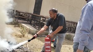 جامعة الدلتا التكنولوجية تنفذ تجربة إخلاء وهمية لتعزيز جاهزية الطوارئ ومحاكاة التعامل مع الحرائق والأزمات 2 الدلتا التكنولوجية تنفذ تجربة إخلاء