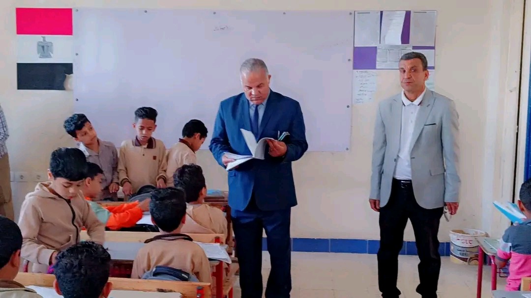 4bf6269f 7482 4205 849c 7b7a4a4b4d21 استبعاد مدير مدرسة بالفيوم استبعاد مدير مدرسة بالفيوم.. ووكيل التعليم يؤكد على الانضباط داخل المدارس موقع في الجامعة