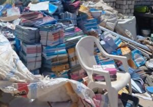 حبس موظف بالتعليم وتاجري خردة لبيع 12 ألف كتاب مدرسي بـ12 ألف جنيه