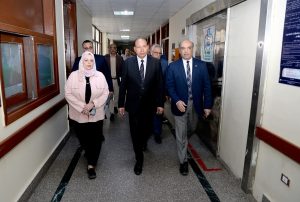 رئيس جامعة المنصورة يتفقد مشروعات تطوير القطاع الطبي استعدادًا لتشغيلها 9 FB IMG 1777822287613 رئيس جامعة المنصورة رئيس جامعة المنصورة يتفقد مشروعات تطوير القطاع الطبي استعدادًا لتشغيلها موقع في الجامعة
