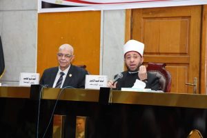 رئيس جامعة المنوفية ووزير الأوقاف يناقشان مع الطلاب قيم الوسطية وبناء الوعي الوطني 6 FB IMG 1777823863077 رئيس جامعة المنوفية رئيس جامعة المنوفية ووزير الأوقاف يناقشان مع الطلاب قيم الوسطية وبناء الوعي الوطني موقع في الجامعة