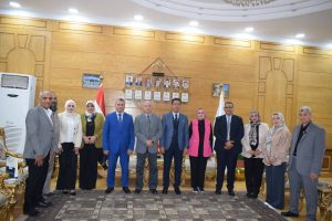 FB IMG 1777912845813 جامعة بنها وصندوق دعم الغزل والمنسوجات جامعة بنها وصندوق دعم الغزل والمنسوجات يوقعان بروتوكول تعاون لتعزيز الربط بين التعليم والصناعة موقع في الجامعة