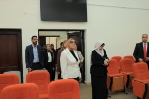 رئيس جامعة بنها يستقبل لجنة قطاع الدراسات الصيدلية بالأعلى للجامعات لمتابعة استعدادات افتتاح كلية الصيدلة 4 FB IMG 1778089305238 رئيس جامعة بنها يستقبل لجنة قطاع الدراسات الصيدلية رئيس جامعة بنها يستقبل لجنة قطاع الدراسات الصيدلية بالأعلى للجامعات لمتابعة استعدادات افتتاح كلية الصيدلة موقع في الجامعة