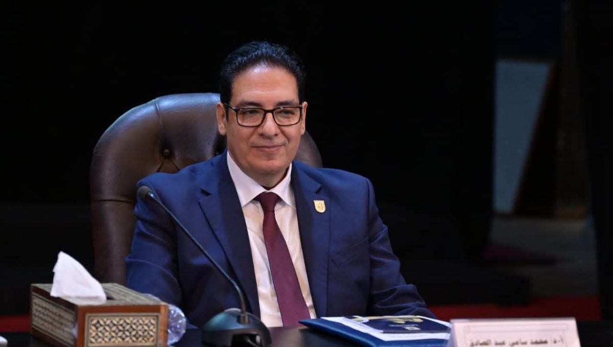رئيس جامعة القاهرة