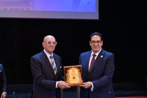 جامعة القاهرة تستضيف محمد سلماوي في رحلة تكوينه من مدرجات الجامعة إلى فضاء الثقافة والصحافة 5 FB IMG 1778741460833 جامعة القاهرة تستضيف محمد سلماوي جامعة القاهرة تستضيف محمد سلماوي في رحلة تكوينه من مدرجات الجامعة إلى فضاء الثقافة والصحافة موقع في الجامعة