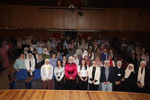 جامعة عين شمس تطلق برنامج «تمكين المرأة» بكلية البنات بالتعاون مع G100 لتهيئة الطالبات لسوق العمل 4 FB IMG 1778943968989 جامعة عين شمس تطلق برنامج تمكين المرأة بكلية البنات جامعة عين شمس تطلق برنامج «تمكين المرأة» بكلية البنات بالتعاون مع G100 لتهيئة الطالبات لسوق العمل موقع في الجامعة