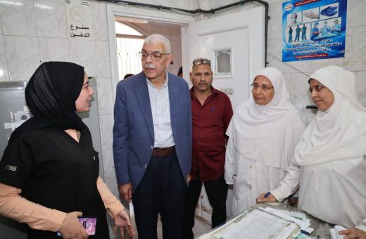 FB IMG 1778955321685 استضافة مصر للألعاب الإفريقية رئيس جامعة المنوفية يشدد على الالتزام بمعايير الجودة ومكافحة العدوى خلال جولته بمستشفى منشأة سلطان موقع في الجامعة