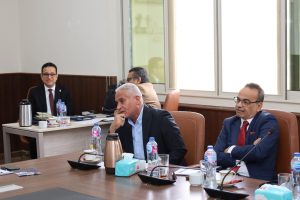 مجلس جامعة المنيا الأهلية يعتمد حزمة قرارات لتطوير التعليم والاعتماد وإطلاق الهوية المؤسسية الجديدة 6 FB IMG 1779028664320 مجلس جامعة المنيا الأهلية مجلس جامعة المنيا الأهلية يعتمد حزمة قرارات لتطوير التعليم والاعتماد وإطلاق الهوية المؤسسية الجديدة موقع في الجامعة