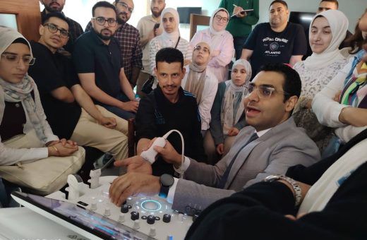 طب عين شمس تختتم برنامج الجهاز الحركي 