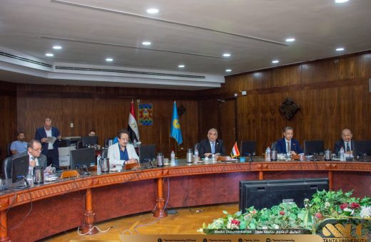 مجلس جامعة طنطا يستعرض جهود الكليات
