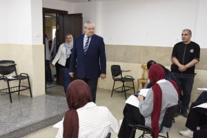 نائب رئيس جامعة عين شمس يشدد على سرعة الإنتهاء من أعمال الكنترولات وإعلان النتائج 4 نائب رئيس جامعة عين شمس يشدد على سرعة الإنتهاء من أعمال الكنترولات