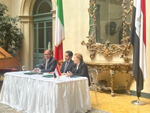 IMG 20260503 WA0107 جامعة العاصمة جامعة العاصمة تعزز شراكاتها الدولية بتوقيع اتفاق مع يونينتونو الإيطالية في التعليم عن بُعد والذكاء الاصطناعي موقع في الجامعة