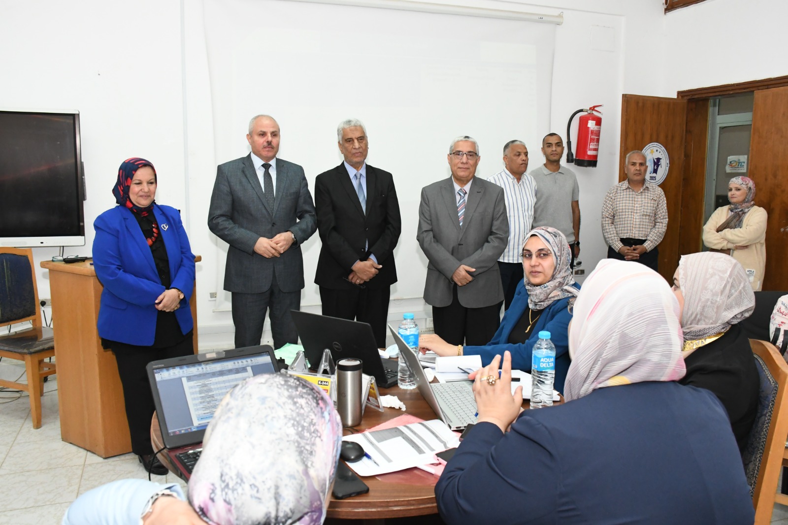 IMG 20260508 WA0018 إتاحة النماذج الاسترشادية للدراسات الاجتماعية جامعة قناة السويس ترفع جاهزية كلياتها للاعتماد من خلال دورة متخصصة في توصيف البرامج موقع في الجامعة