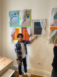 داليا الحزاوي: معرض رسومات الأطفال اللاجئين الفلسطينيين يجسد قوة الفن في التعبير عن الأمل والدعم النفسي 7 IMG 20260509 WA0102 معرض رسومات الأطفال اللاجئين الفلسطينيين داليا الحزاوي: معرض رسومات الأطفال اللاجئين الفلسطينيين يجسد قوة الفن في التعبير عن الأمل والدعم النفسي موقع في الجامعة