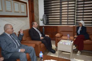 جامعة أسيوط الأهلية ومعهد تكنولوجيا المعلومات يبحثان تأهيل الطلاب للتحول الرقمي وسوق العمل| تفاصيل 2 جامعة أسيوط الأهلية ومعهد تكنولوجيا المعلومات يبحثان تأهيل الطلاب للتحول الرقمي وسوق العمل