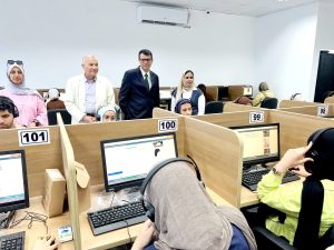 لأول مرة.. جامعة الإسماعيلية الأهلية تُجري اختبارات الاستماع والمحادثة إلكترونيًا لطلاب الترجمة بالألمانية والصينية 7 IMG 20260512 WA0070 جامعة الإسماعيلية الأهلية لأول مرة.. جامعة الإسماعيلية الأهلية تُجري اختبارات الاستماع والمحادثة إلكترونيًا لطلاب الترجمة بالألمانية والصينية موقع في الجامعة