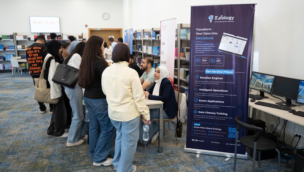 IMG 20260513 WA0031 جامعة مصر للمعلوماتية ملتقى توظيف بجامعة مصر للمعلوماتية يفتح آفاق جديدة لطلاب التكنولوجيا بمشاركة كبرى الشركات| تفاصيل موقع في الجامعة