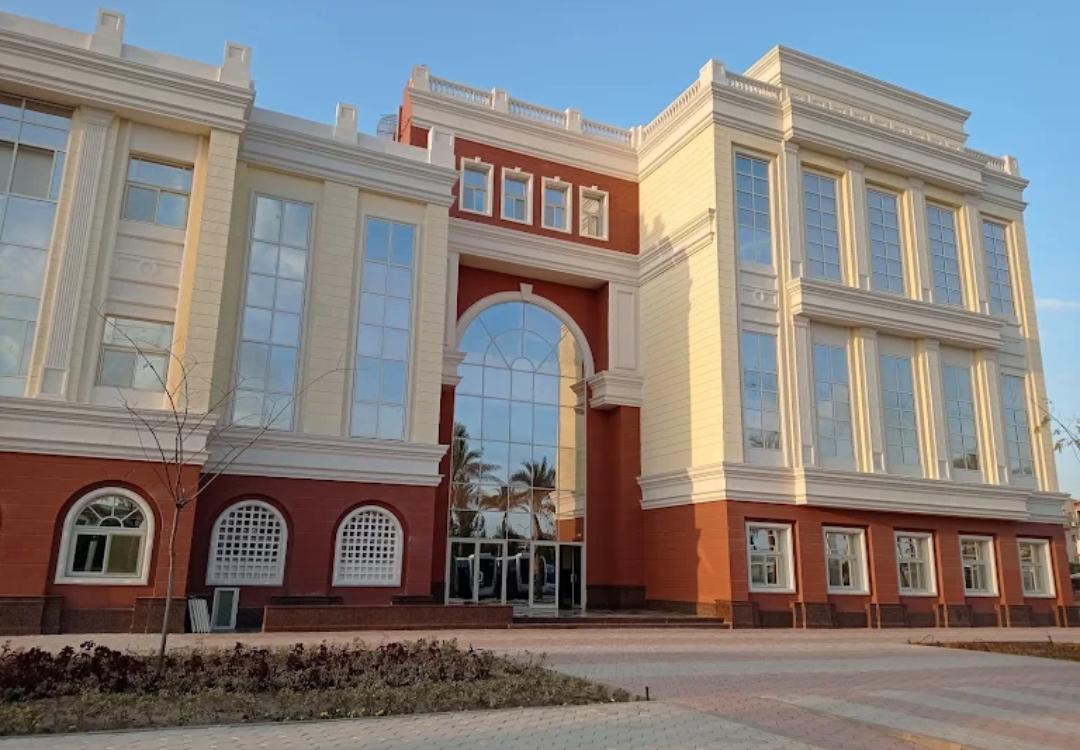 كلية التمريض الجامعة البريطانية في مصر 