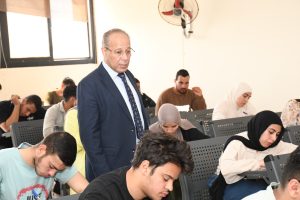 رئيس جامعة قناة السويس يتفقد اللجان ويؤكد: انضباط كامل وتطبيق حاسم للوائح الامتحانات 5 IMG 20260516 WA0054 رئيس جامعة قناة السويس يتفقد اللجان رئيس جامعة قناة السويس يتفقد اللجان ويؤكد: انضباط كامل وتطبيق حاسم للوائح الامتحانات موقع في الجامعة