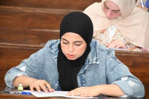 IMG 20260516 WA0057 رئيس جامعة قناة السويس يتفقد اللجان رئيس جامعة قناة السويس يتفقد اللجان ويؤكد: انضباط كامل وتطبيق حاسم للوائح الامتحانات موقع في الجامعة