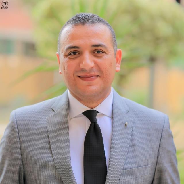 IMG 20260518 WA0088 الجامعة المصرية الصينية من الحرم الجامعي إلى المنافسة العالمية.. مساعد رئيس الجامعة المصرية الصينية يكشف كيف تحولت الاستدامة إلى “طريقة تفكير” داخل الجامعة| حوار  موقع في الجامعة