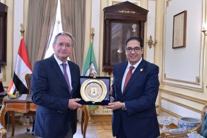 IMG 20260519 WA0017 جامعة القاهرة جامعة القاهرة تبحث شراكة أورومتوسطية جديدة مع جامعة إيموني السلوفينية لتعزيز التعاون الأكاديمي والبحثي موقع في الجامعة