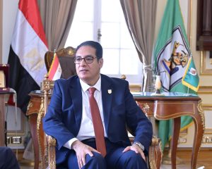 رئيس جامعة القاهرة