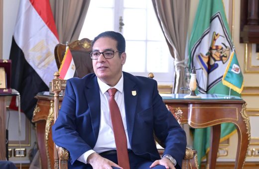 رئيس جامعة القاهرة