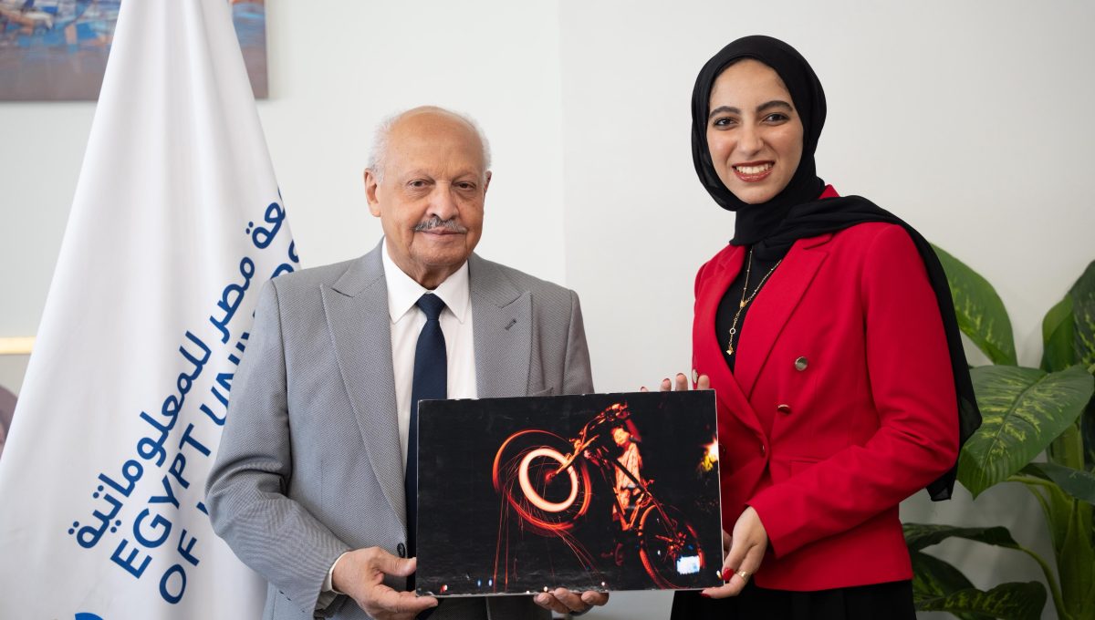 IMG 20260519 WA0025 جامعة مصر للمعلوماتية طالبة بجامعة مصر للمعلوماتية تحصد المركز الأول في التصوير الفوتوغرافي بمهرجان «إبداع 14» موقع في الجامعة