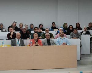 IMG 20260519 WA0036 العلاج الطبيعي جامعة سيناء بالقنطرة تنظم ندوة حول أخلاقيات مهنة العلاج الطبيعي وتأهيل الطلاب لسوق العمل موقع في الجامعة
