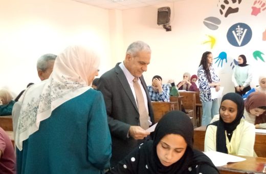 IMG 20260519 WA0071 رئيس جامعة أسوان يتابع امتحانات الطب البيطري بصحاري رئيس جامعة أسوان يتابع امتحانات الطب البيطري بصحاري.. واستعدادات مكثفة لمواجهة ارتفاع الحرارة موقع في الجامعة