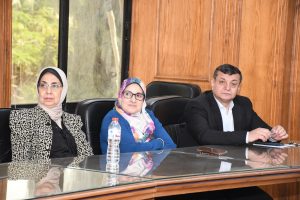 جامعة قناة السويس تناقش ملفات التنمية المستدامة والأنشطة المجتمعية ومتابعة الخريجين في اجتماعها 2 جامعة قناة السويس تناقش ملفات التنمية المستدامة