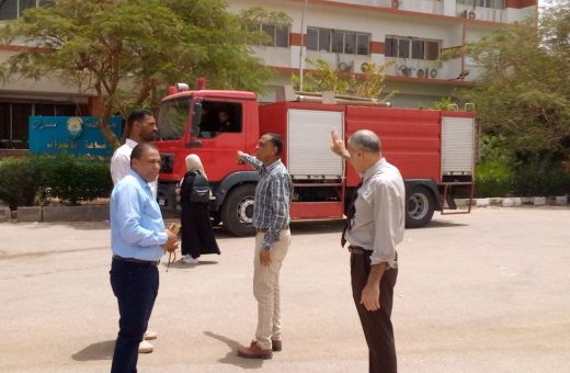 IMG 20260520 WA0059 جامعة أسوان ترفع درجة الاستعداد القصوى لمواجهة موجة الحر.. جامعة أسوان ترفع درجة الاستعداد القصوى وتدفع بسيارات إطفاء لتأمين الحرم الجامعي موقع في الجامعة