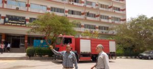 IMG 20260520 WA0060 جامعة أسوان ترفع درجة الاستعداد القصوى لمواجهة موجة الحر.. جامعة أسوان ترفع درجة الاستعداد القصوى وتدفع بسيارات إطفاء لتأمين الحرم الجامعي موقع في الجامعة