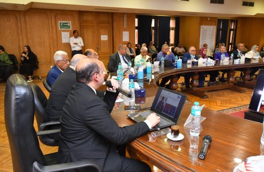 IMG 20260521 WA0010 جامعة بنها الأهلية تناقش خطط التوظيف قصر العيني يواصل التطوير.. أول محطة طاقة شمسية وميكنة شاملة استعدادًا للمئوية الثانية موقع في الجامعة