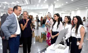 IMG 20260521 WA0054 الجامعة الألمانية بالقاهرة الجامعة الألمانية بالقاهرة تعرض 165 مشروعًا إبداعيًا يجسد دمج التعليم بالابتكار ويعزز ربط الدراسة بسوق العمل| تفاصيل موقع في الجامعة